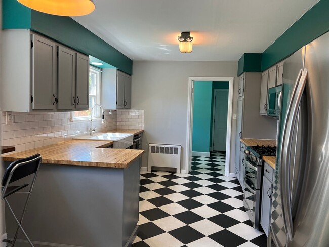 Building Photo - Move In Ready in Desirable Reno Neighborhood