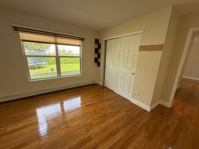 Building Photo - 109 Adirondack Dr