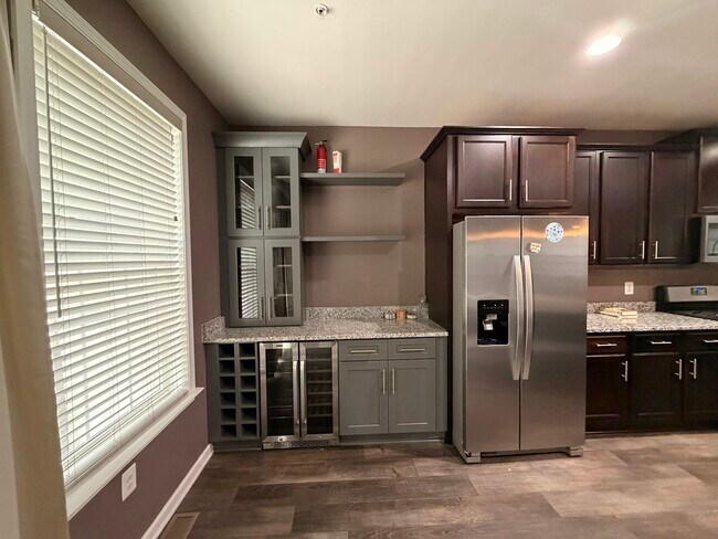 Building Photo - 5217 Forest Pines Dr