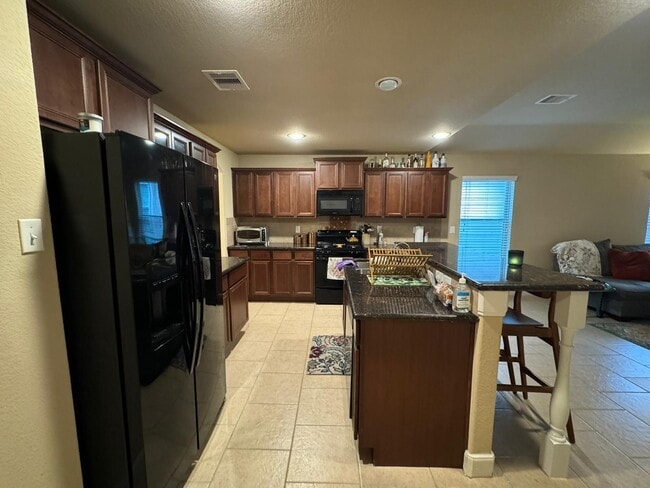 Building Photo - 5550 Casa Calvet Dr