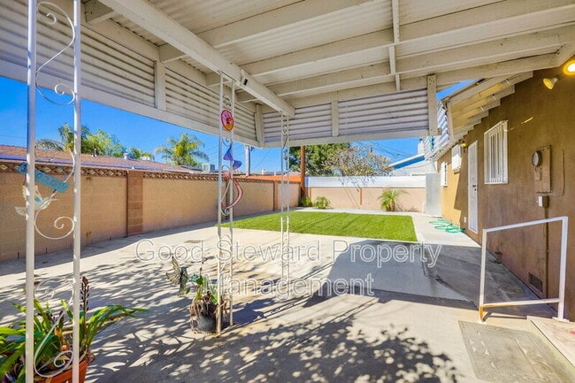 Building Photo - 10321 Courtright Rd