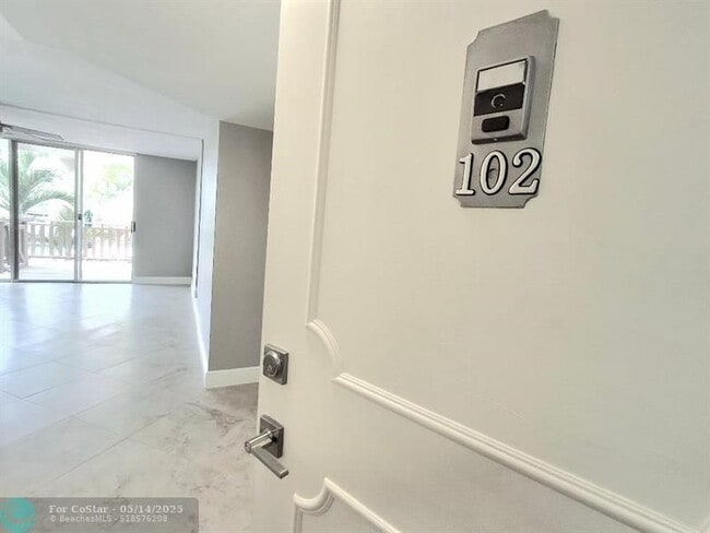 Building Photo - 1421 S Ocean Blvd