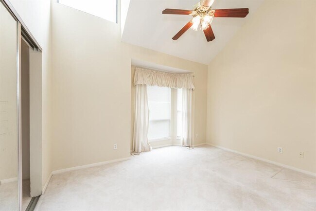 Building Photo - 4144 Greystone Way