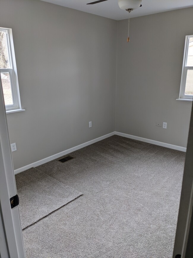 Building Photo - 1321 Wright Cir
