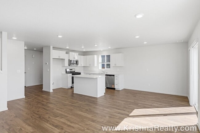 Building Photo - Beautiful 4 BD* 2.5 BA* **NEW** CONSTRUCTION* 2026 Built* Single Family Home Located In East Park...