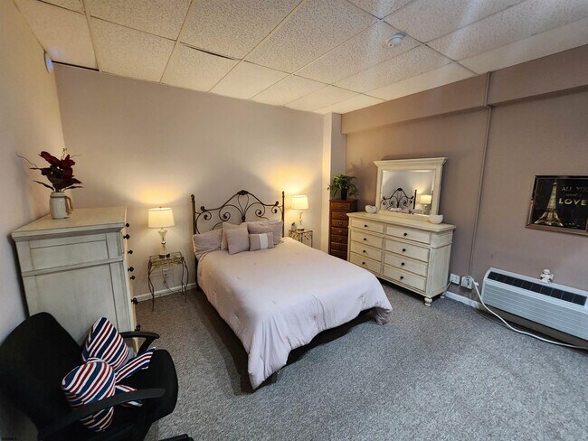 Building Photo - 9400 Atlantic Ave