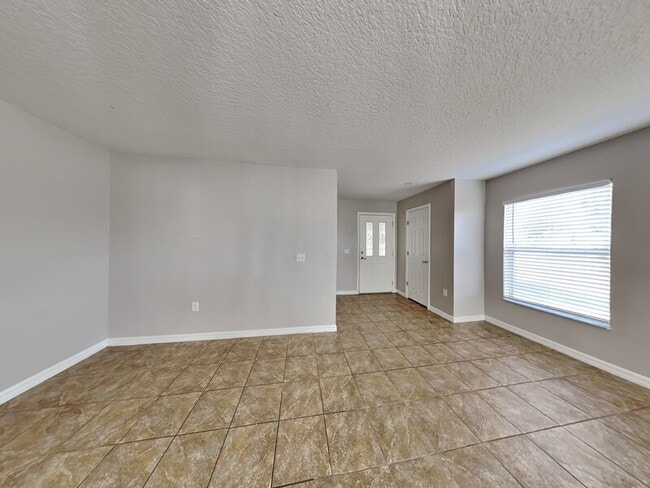 Building Photo - 1388 N Platte Ct