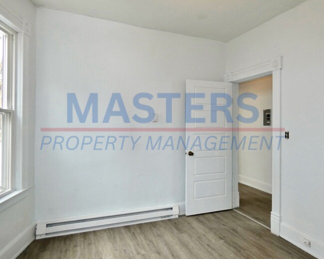 Building Photo - 425 Boston Pl