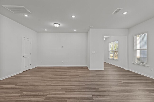 Building Photo - Gorgeous New Construction!  Updated Kitche...