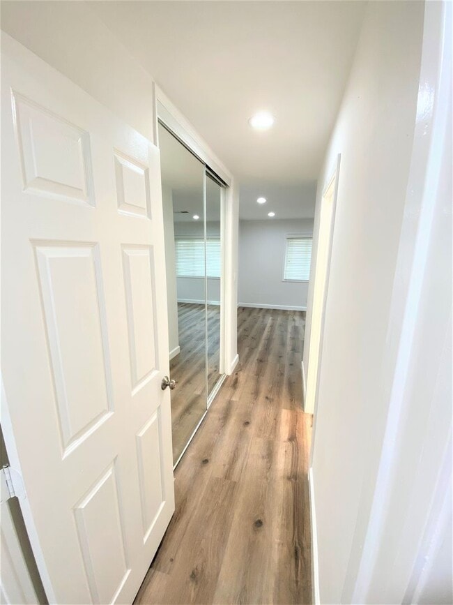 Building Photo - Spacious 3-Bedroom Retreat with Renovated ...