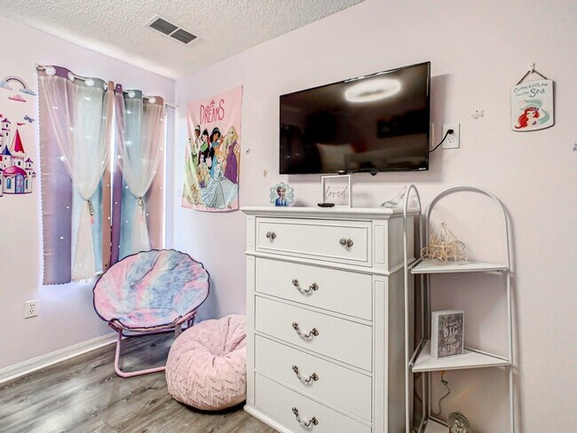 Building Photo - 4751 Ormond Beach Way