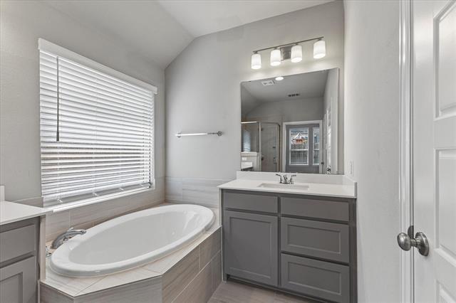 Building Photo - 2412 Bathwick Ln