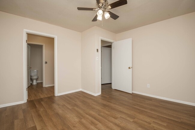 Building Photo - 3051 Dow Dr