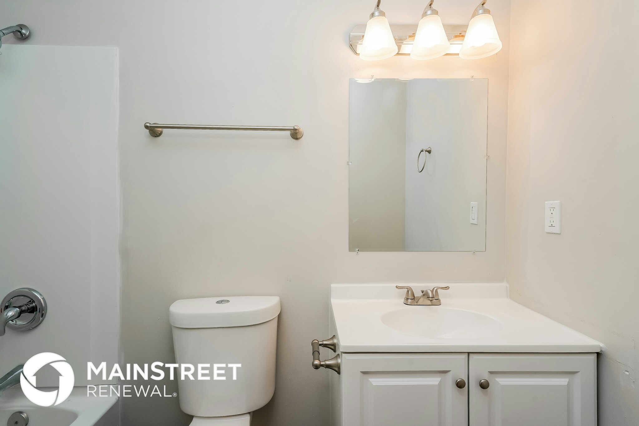 Building Photo - 388 Tecumseh Dr