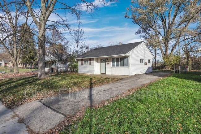 Building Photo - 2416 Dawnlight Ave