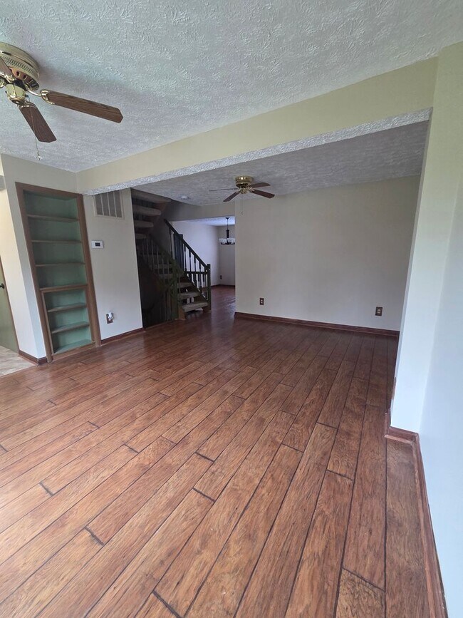 Building Photo - Serene Living in a Quiet Lakeside Community