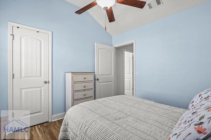 Building Photo - 29 Crossgate Way