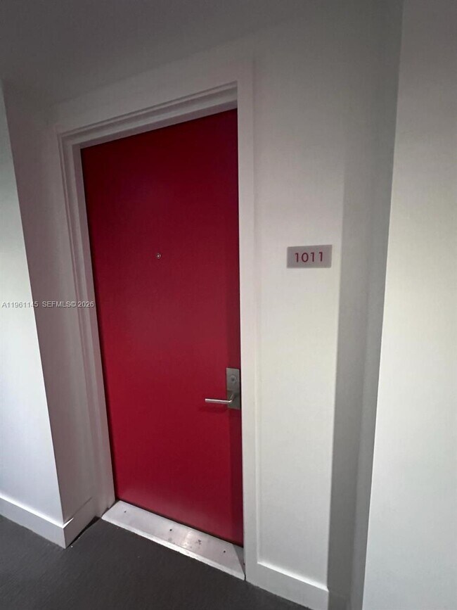 Building Photo - 1600 NE 1st Ave