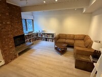 Building Photo - 2423 Meadow Lark Ln