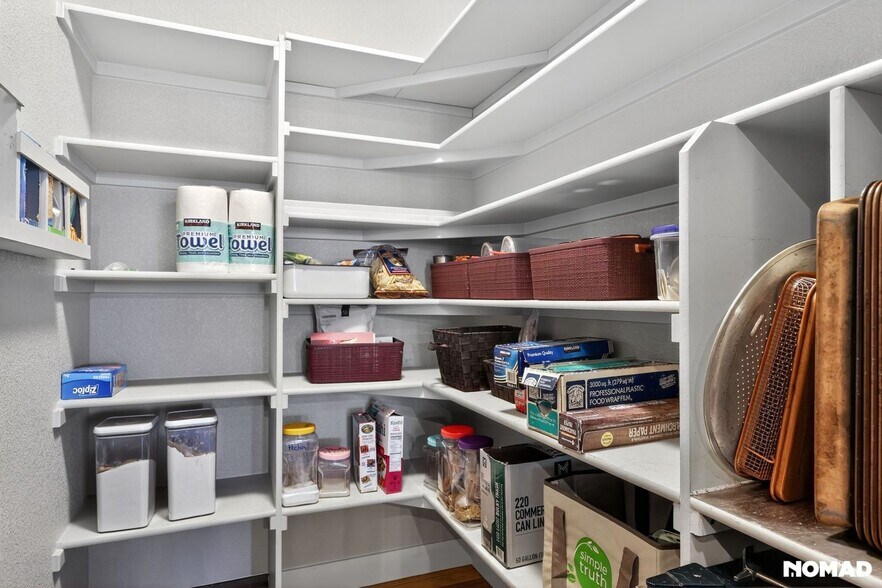 Building Photo - 324 Kirkland Ln