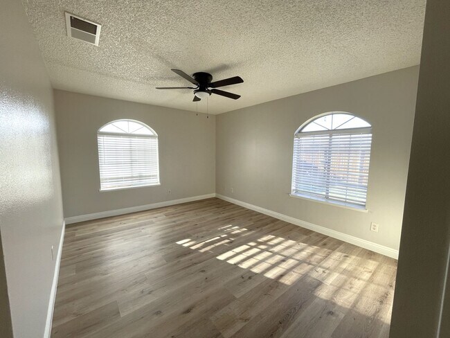 Building Photo - 8101 Jacaranda Ave
