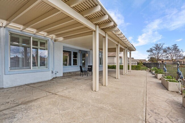 Building Photo - 369 Pebble Beach Dr
