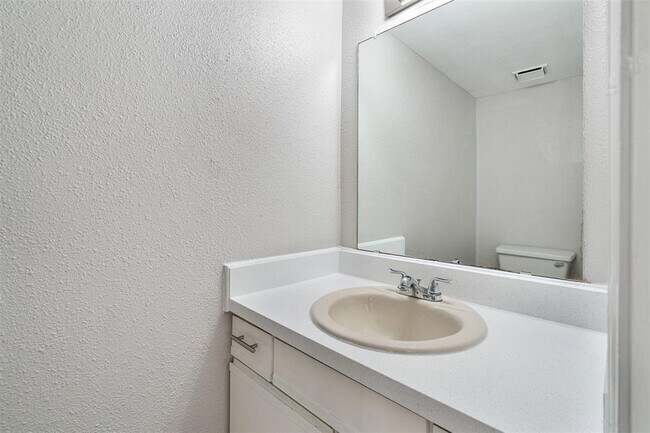 Building Photo - 1848 River Crossing Cir