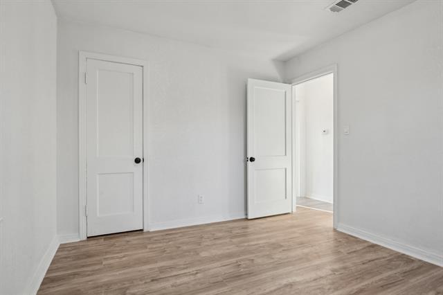 Building Photo - 4709 Marks Pl