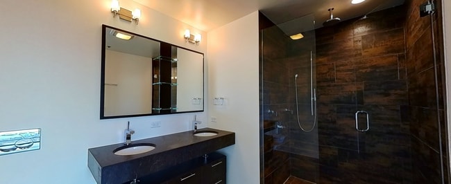 Building Photo - 610 W Wayman St