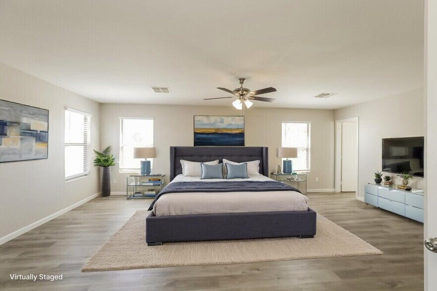 Building Photo - 2217 E 35th Ave