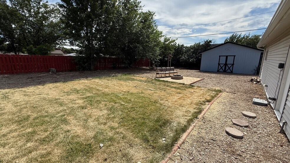 Building Photo - 2760 S 1100 E