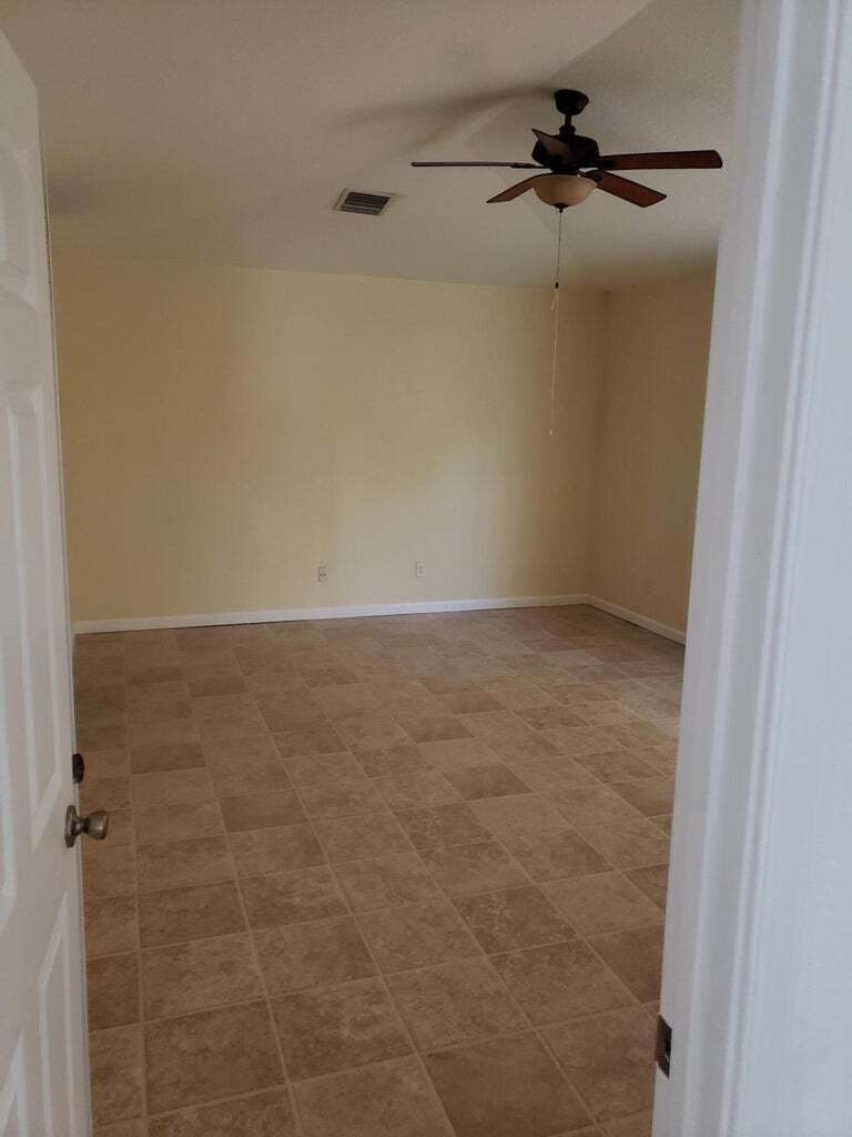 Building Photo - 6759 Silver Ridge Ln