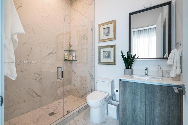 Building Photo - 17550 Collins Ave