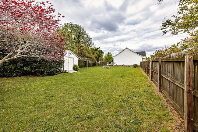Building Photo - 7600 Lilly Pond Ln