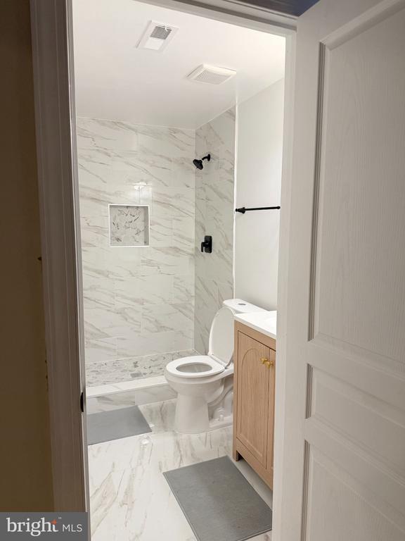 Building Photo - 5675 Spriggs Meadow Dr