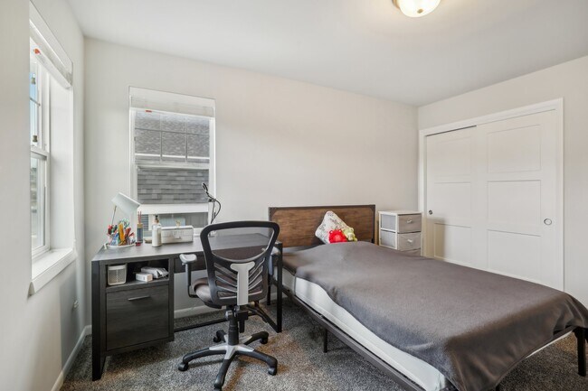 Building Photo - 415 Tawny Elm Pkwy