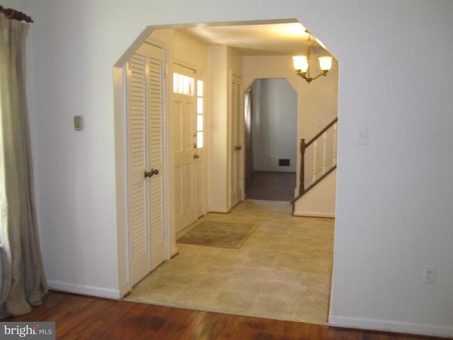 Building Photo - 7805 Ivymount Terrace