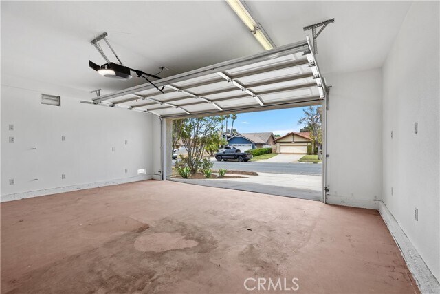 Building Photo - 1348 Sandia St