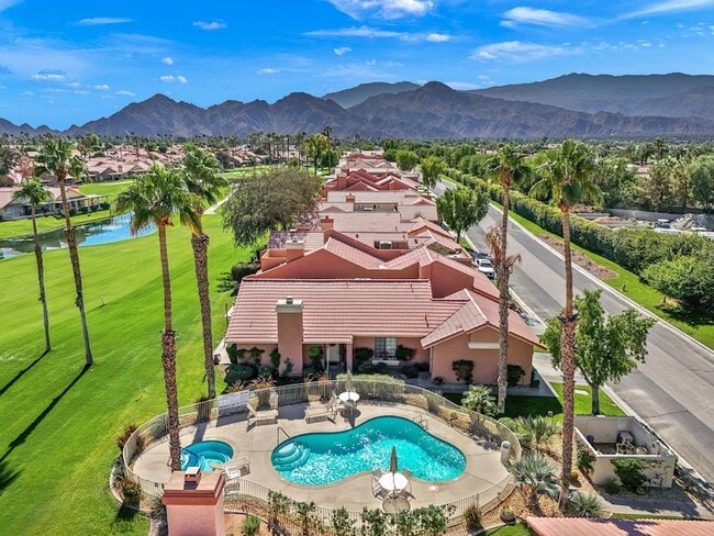 Building Photo - 42654 Sand Dune Dr