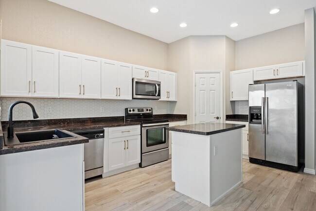 Building Photo - Spacious 3-Bedroom Townhome with 2.5 Baths | 2,035 Sq. Ft. in Homestead