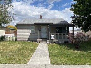 Building Photo - 2 Bed 1 Bath Home w/ Huge Shop For Rent!!!