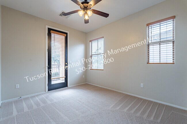 Building Photo - 505 East Calle Amura