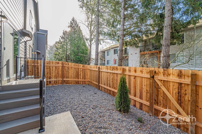 Building Photo - Elegant 2024 Built 3 Bedroom Vancouver Hom...