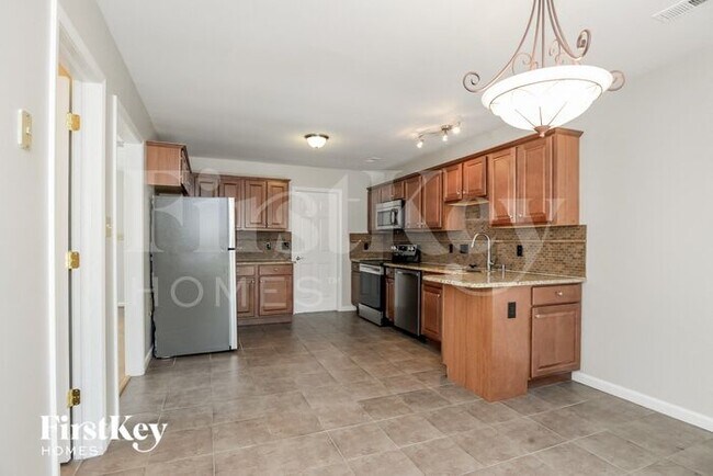 Building Photo - 8947 Chesham Dr