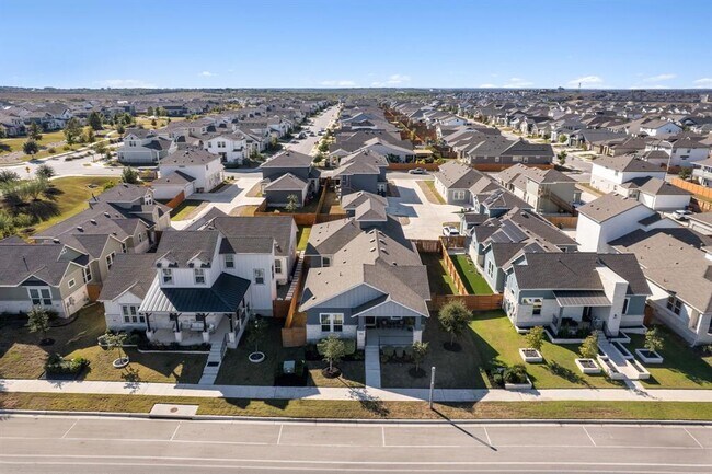 Building Photo - 8704 Apogee Blvd