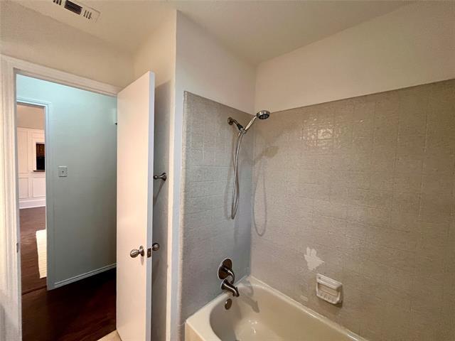 Building Photo - 5106 Red River Dr