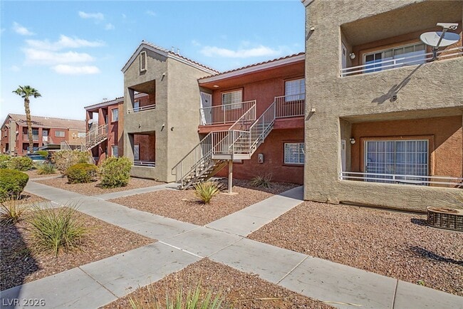 Building Photo - 4730 E Craig Rd
