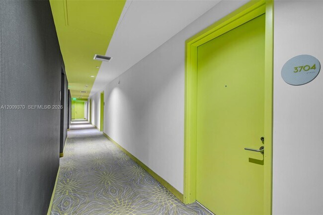 Building Photo - 501 NE 31st St