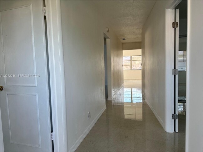 Building Photo - 480 NW 42nd Ct
