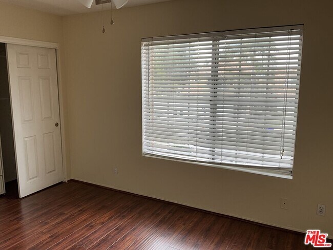 Building Photo - 8087 Tuscany St